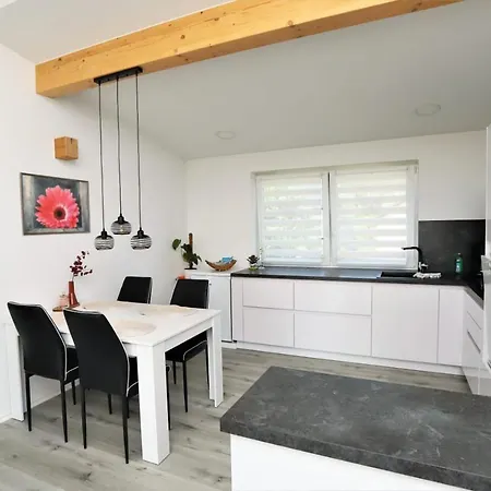 3-raum In Willmersdorf - Thueringer Wald Grossbreitenbach